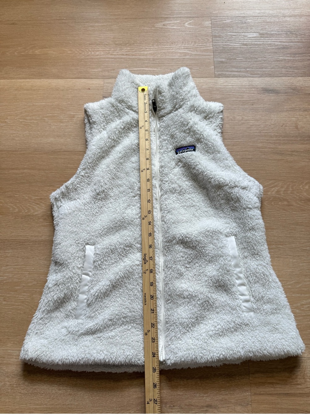 Patagonia Off-White Sherpa Fleece Vest View 4